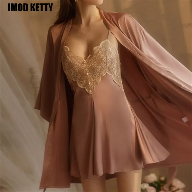 

Summer Pajamas Embroidered Silk Ice Pajamas Open Back Sexy Fashion Homewear Satin Lace Slim Furnishings Two Piece Pajamas Set
