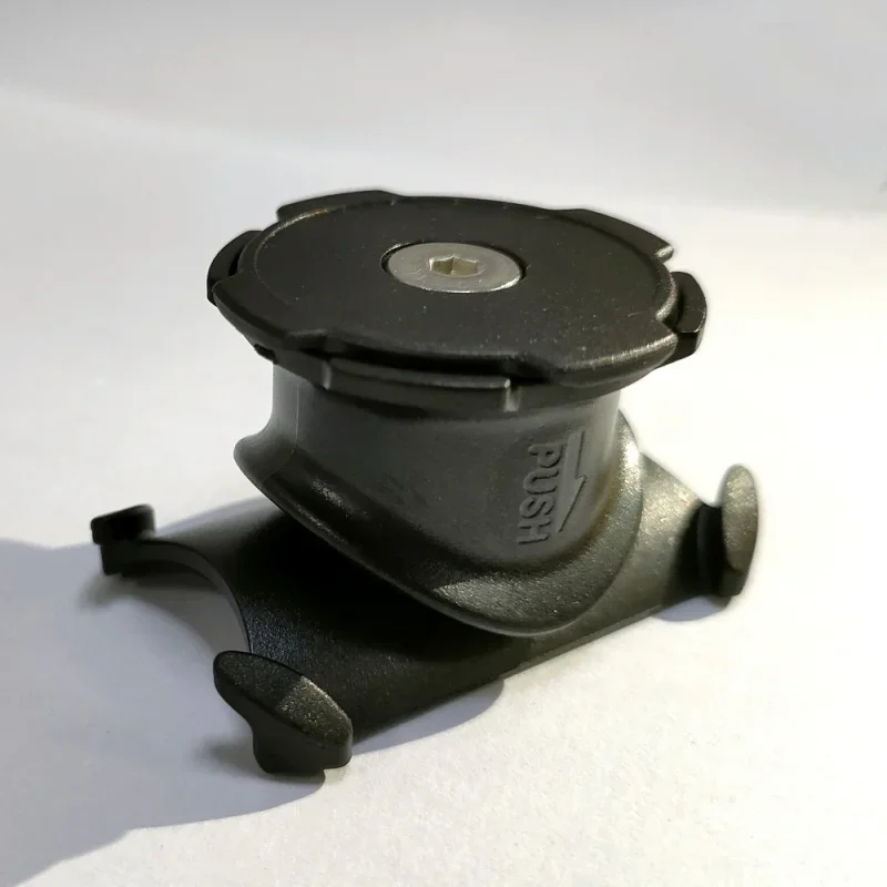 Держатель для телефона Newboler универсальный поворотный на руль мотоцикла или