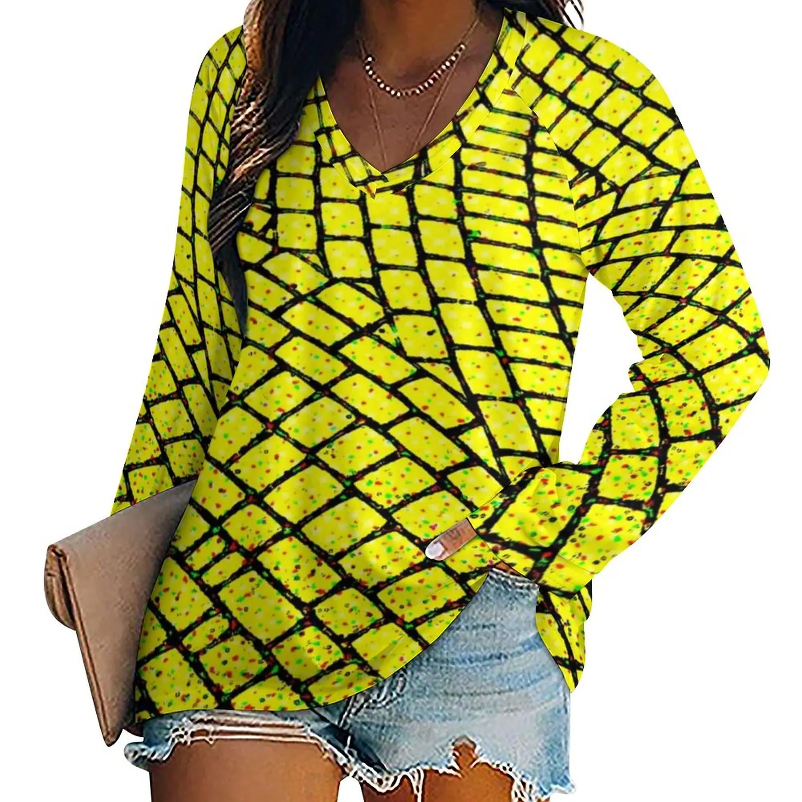 

Футболка женская оверсайз с длинным рукавом и V-образным вырезом