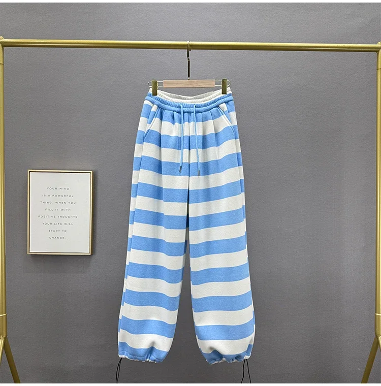 Флисовые спортивные штаны женские зимние новые свободные и эластичные полосатые