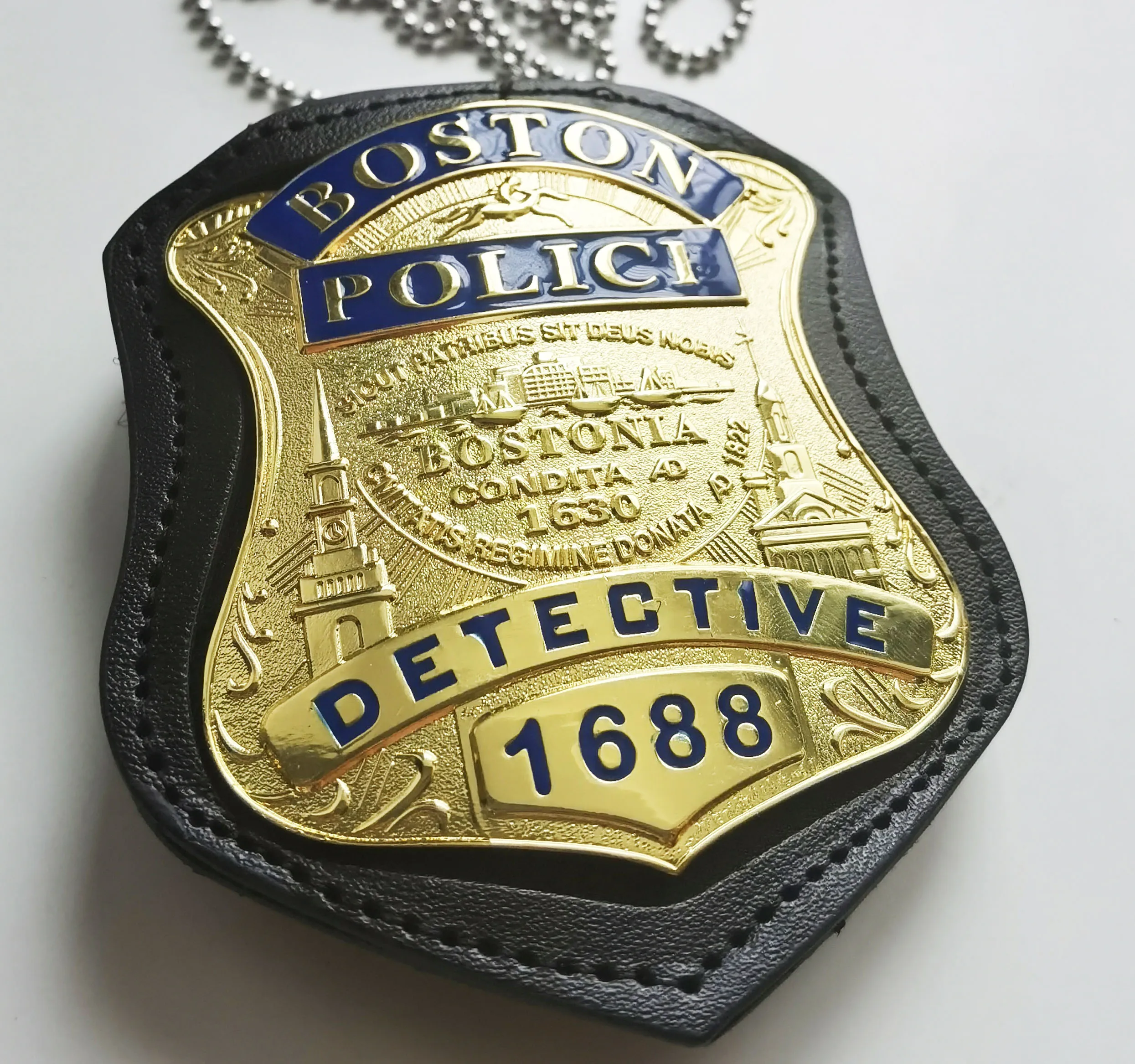 

U.S.A Boston big Badge NO.1688 and Inlaid leather