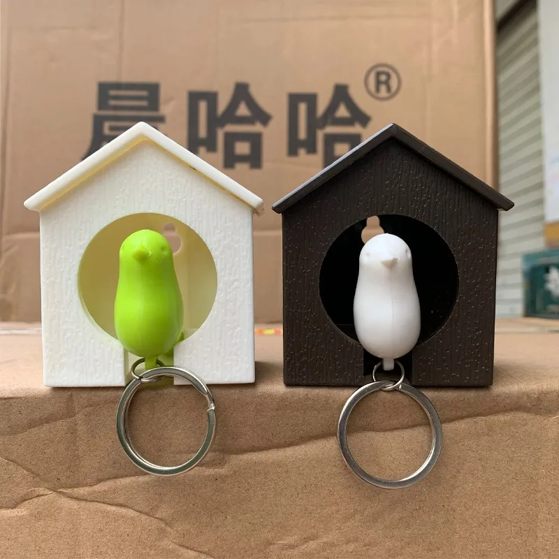 

2021 Birdhouse Shape Keychain Likable Bird Nest Sparrow House Key Chain Ring Whistle Wall Hook Holders