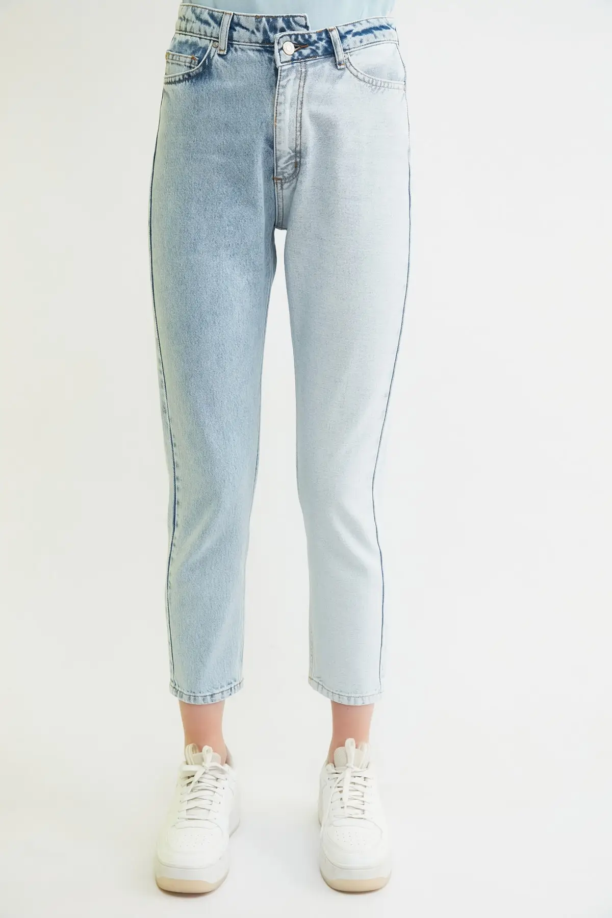 

Trendyol With Color Block High Bel Mom Jeans TWOSS21JE0089