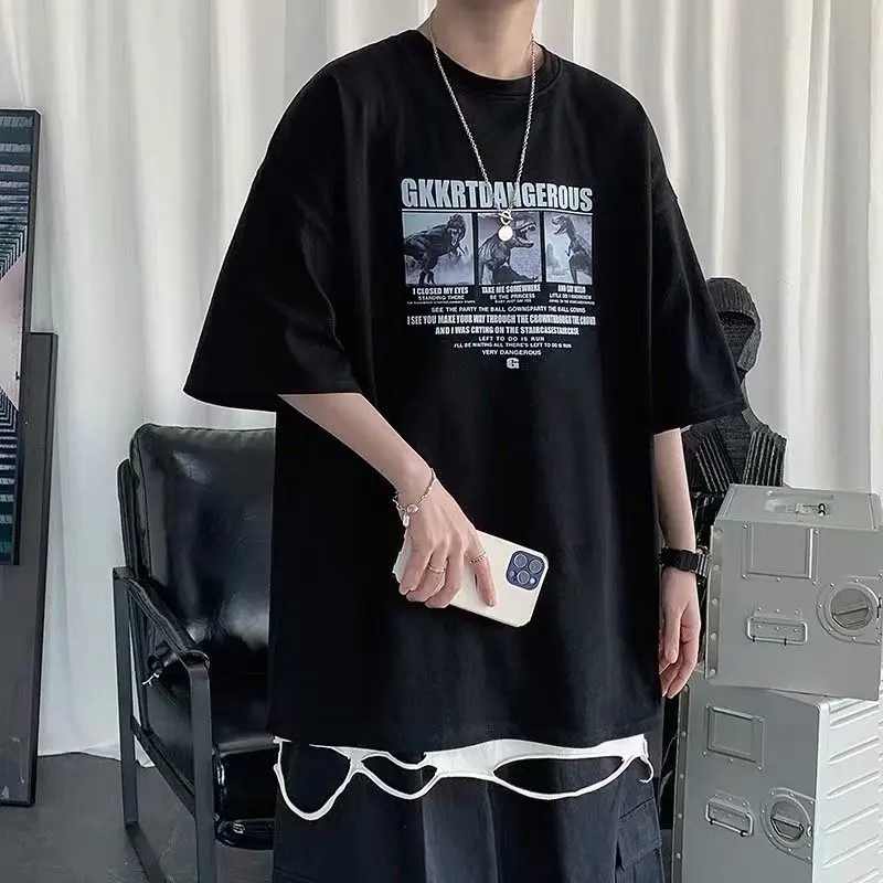 

Summer short sleeved t-shirt men's Korean version loose casual fashion cartoon half Hong Kong style fashion handsome gas shirt