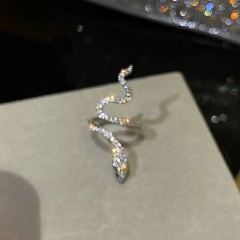 

Punk Gothic Snake Shaped Open Rings for Men Women Vintage Hiphop Sliver Color Zircon Adjustable Animal Rings Party Jewelry