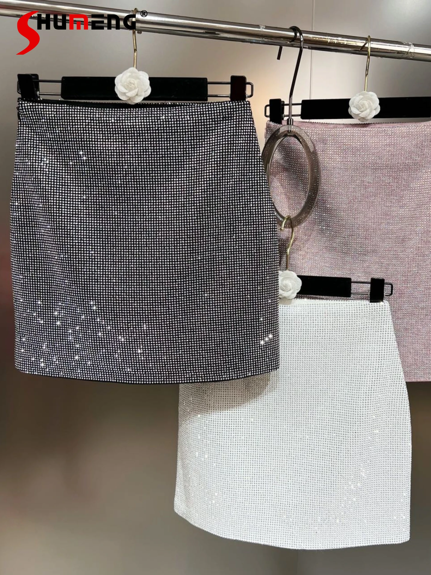 

2022 Autumn New Ladies Fashion Elegant Rhinestone Full Diamond Shiny Skirt Women's Streetwear Slimming High Waist Hip Skirt ..