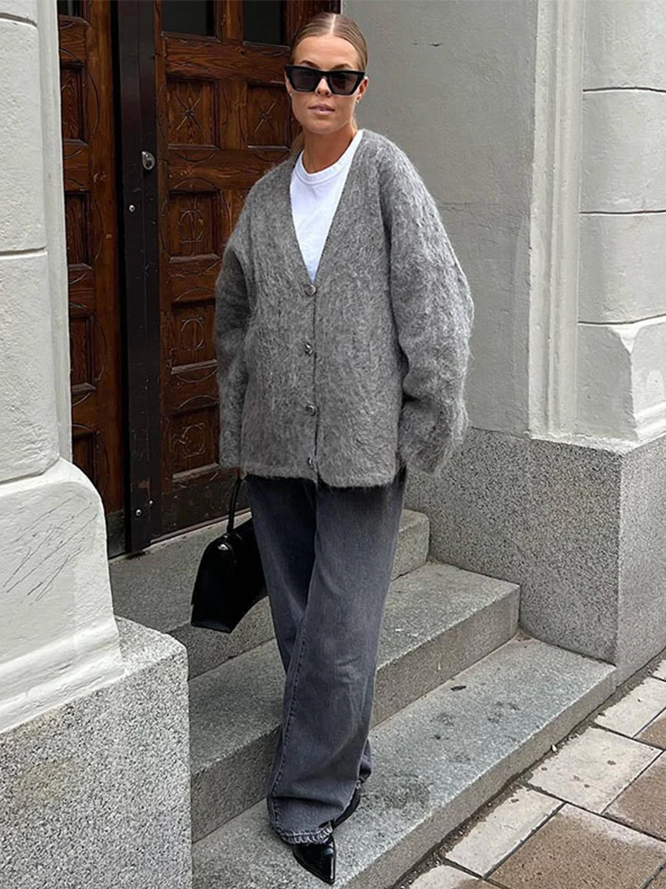 Casual Knitted Solid V-neck Cardigan Women Retro Loose Plush Single Breasted Sweaters Female Autumn Winter Elegant Knitwear