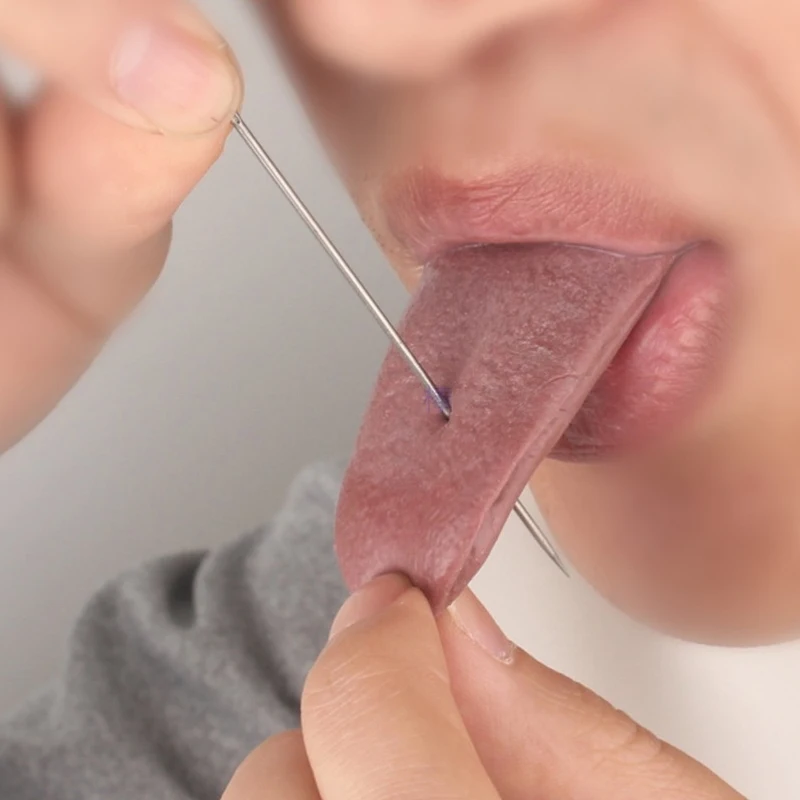 Страшные забавные трюки Искусственная Имитация человека резиновый язык