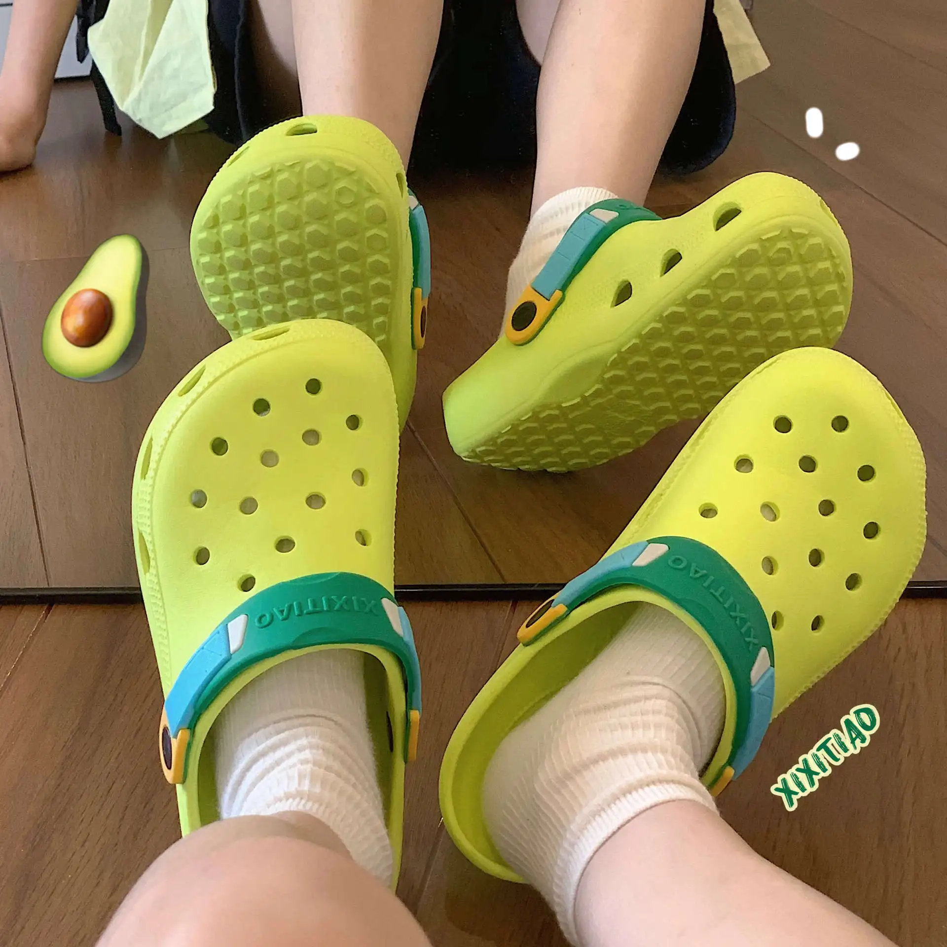 

Women 2023 Summer Cute Cartoon Sandals Non Slip Comfortable Clogs Slippers For Women Outdoor Pink Garden Shoe Ladies Footwear
