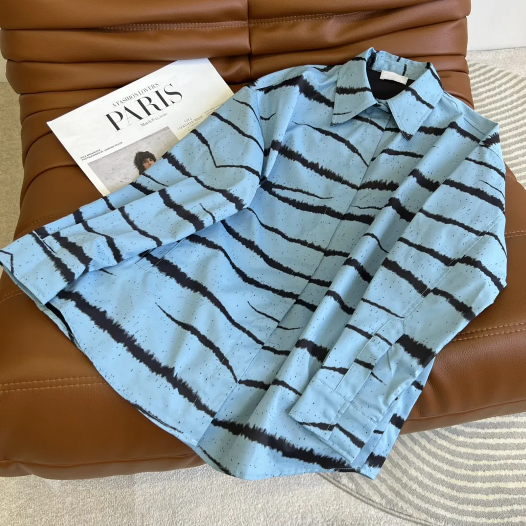 

2022 spring and summer new women's tiger pattern silhouette shirt