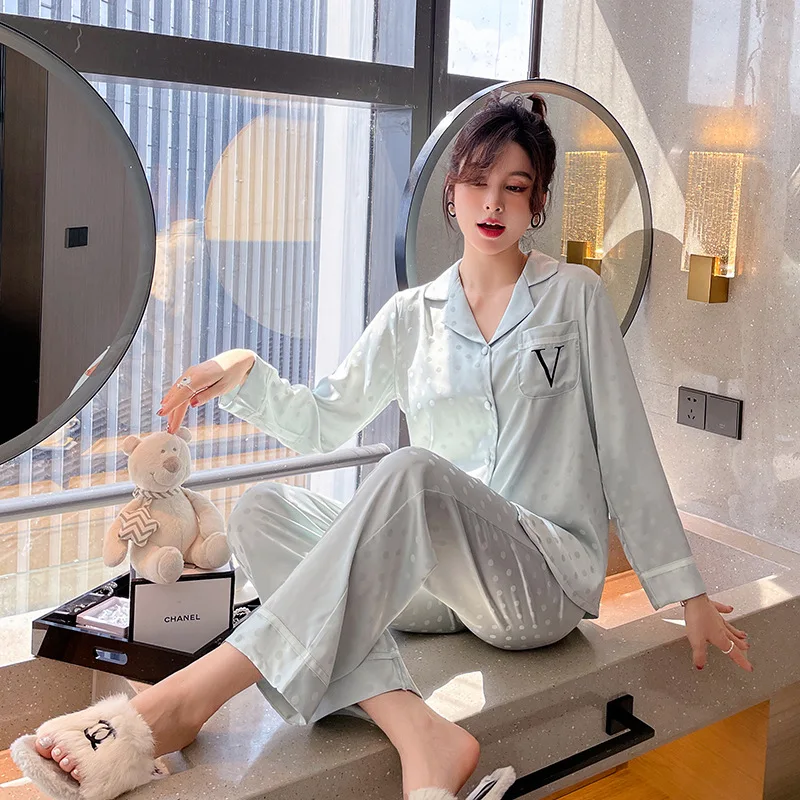 Spring and Autumn Women's Imitated Silk Pajamas New Polka Dot Jacquard Homewear Thin Suit Loose Suitable for Daily Wear Pajamas