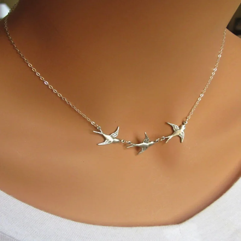 

Vintage Sparrow Women Necklace Anniversary Gift Beach Party Jewelry