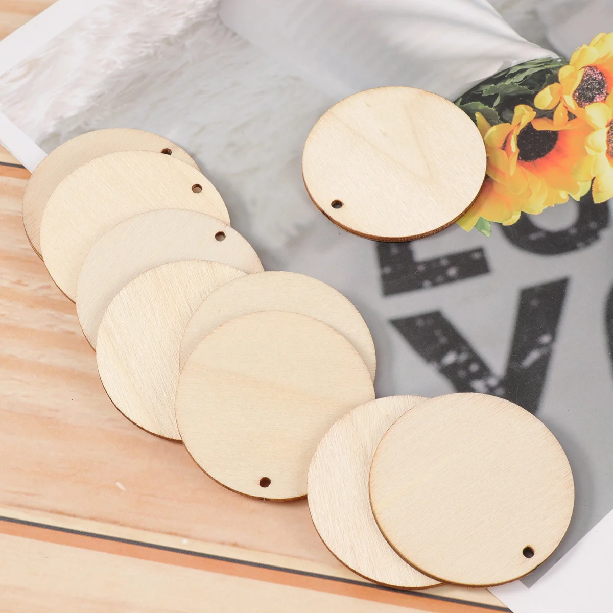 

50Pcs Unfinished Wood Rounds Natural Wooden Slices Craft Wooden Circle Wood Pieces with Hole for DIY Scrapbooking