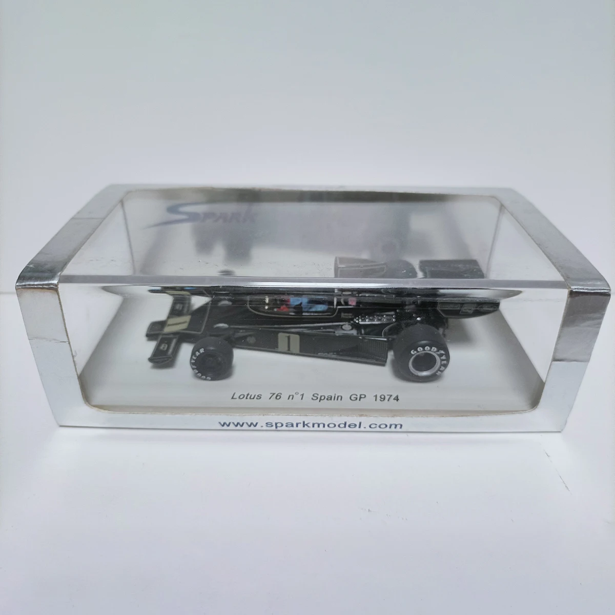 Spark 1:43 Масштабная модель Lotus 76 из смолы # Гоночные модели автомобилей Испания ГП 1974, классика, ностальгия, подарки для взрослых, сувенир, статичная модель для демонстрации. (art.: 3920dd224252d) - 3920dd224252d