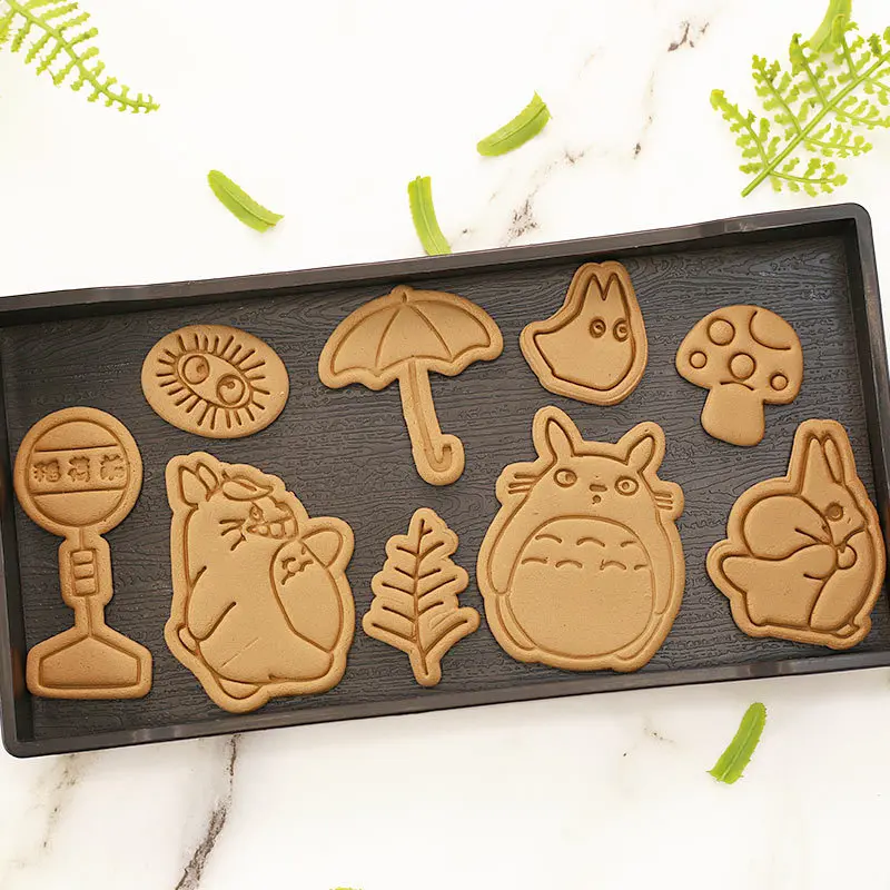 My Neighbor Totoro Cookie Cutters Plastic 3D Cartoon Pressable Biscuit Mold Set Baking Accessories Tools | Дом и сад