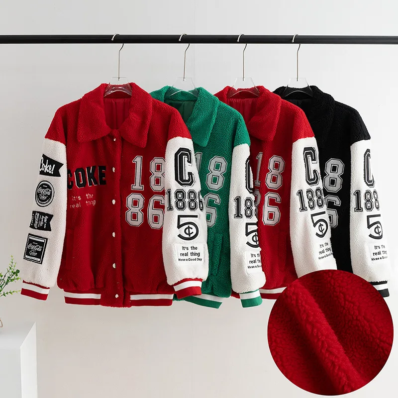 

Coca-Cola joint 2022 autumn and winter casual full wool sheep shearling new baseball jacket fur jacket women