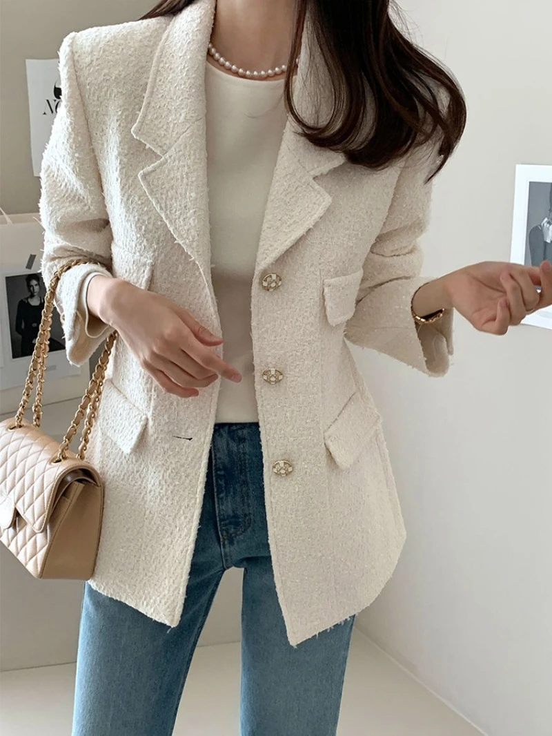 Твидовый пиджак с имитацией карманов на осень и зиму