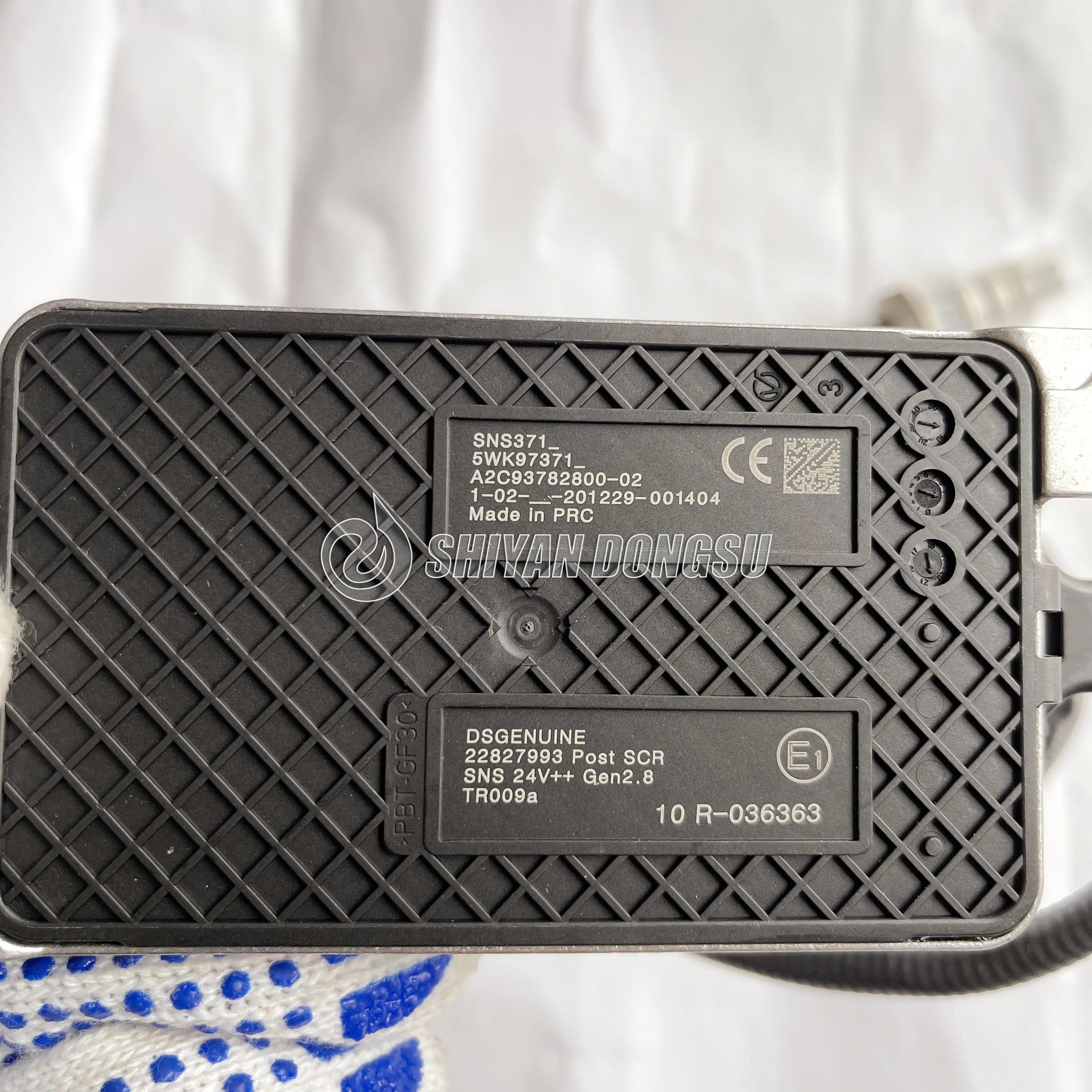 Датчик кислорода Kerax FH B5FH датчик содержания азота 5WK97371 22827993