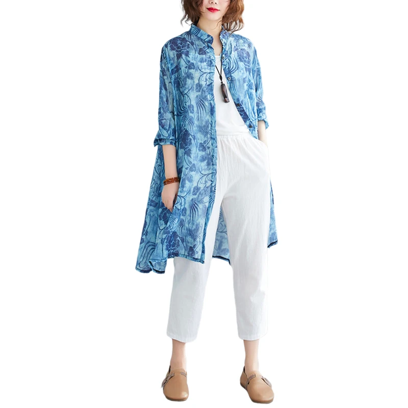 

Женские рубашки большого размера с голубым принтом 2022, летняя новая Длинная свободная повседневная универсальная верхняя одежда, пальто, женские топы