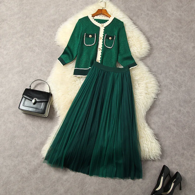 

New European and American women's wear for winter 2022 7 minutes of sleeve Knitting cardigan Green gauze skirt Fashion suits