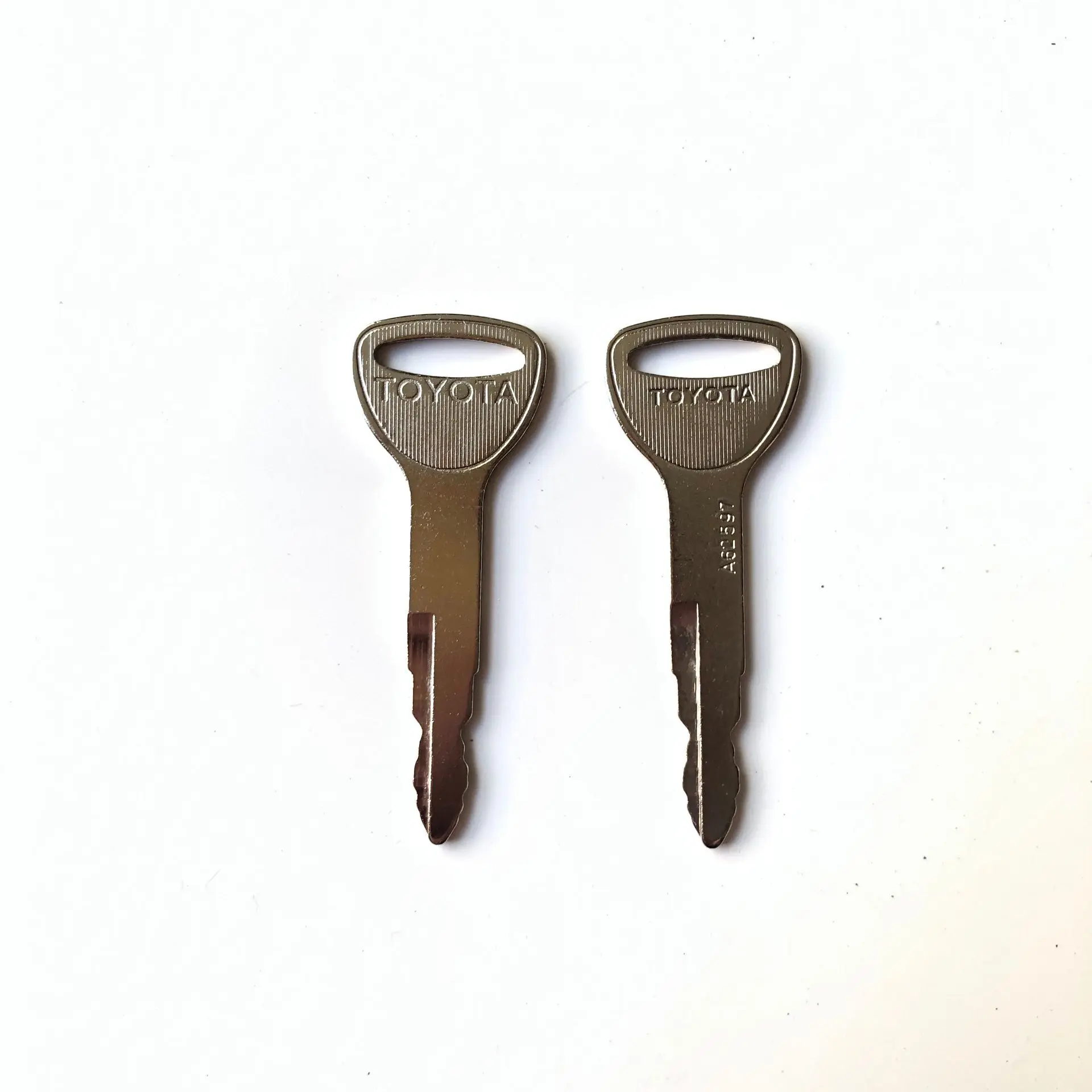 

Вилочный Погрузчик Toyota A62597 Key 57591-23330-71, 2 шт.
