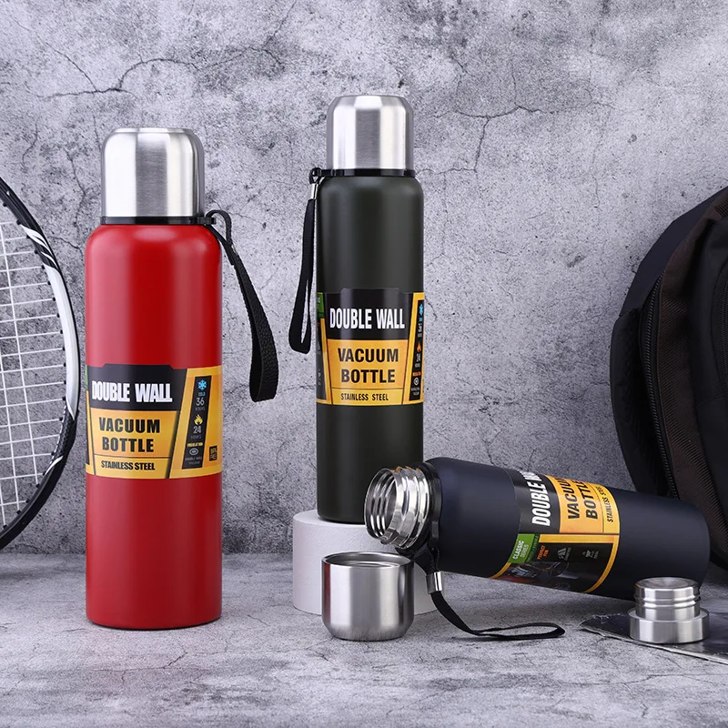 

High Quality Large Capacity Stainless Steel Thermos Portable Vacuum Flask Insulated Tumbler with Rope Thermo Bottle 500/750ml