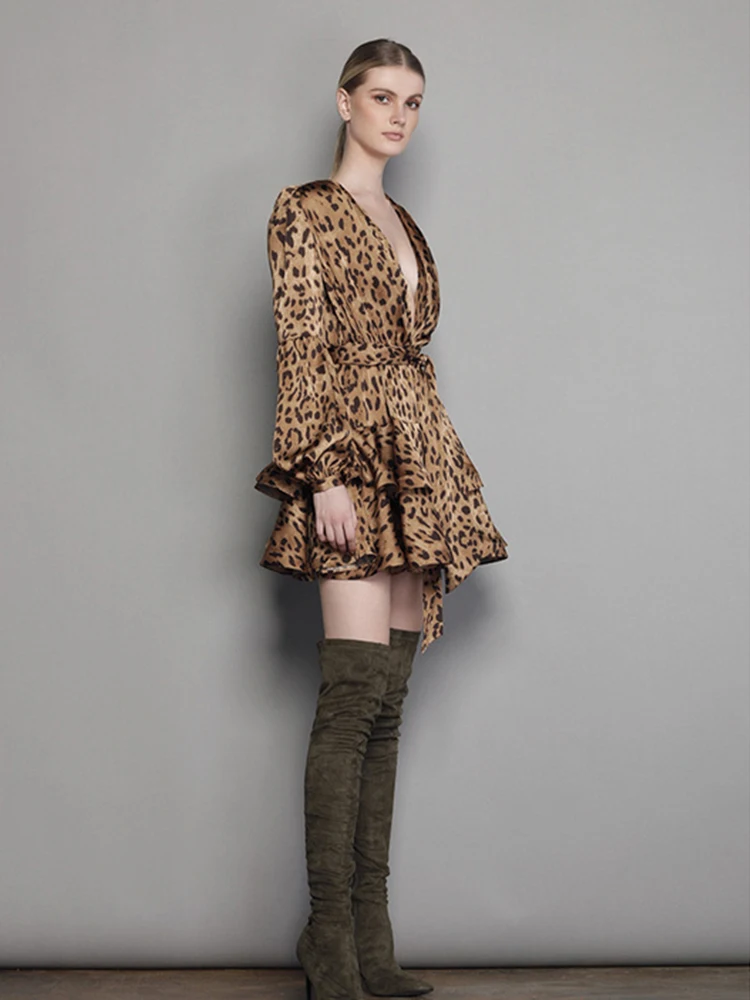 

Новейшие модные женские платья с леопардовым принтом с V-образным вырезом облегающее Летнее мини-платье с рукавом-фонариком элегантное шикарное вечернее платье