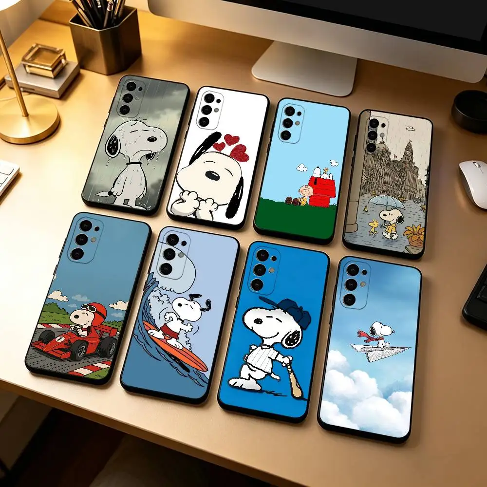 Фото Чехол для телефона с мультяшным принтом Snoopy, черный, силиконовый, мягкий, для Samsung S25, S24, S21, S22, S23, S30, Ultra, S20, Plus, FE, Lite №1