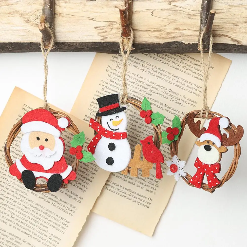 

Creative Nonwoven Rattan Ring Christmas Pendants Festival Party Decorations Used for Family Gathering Photographic Props