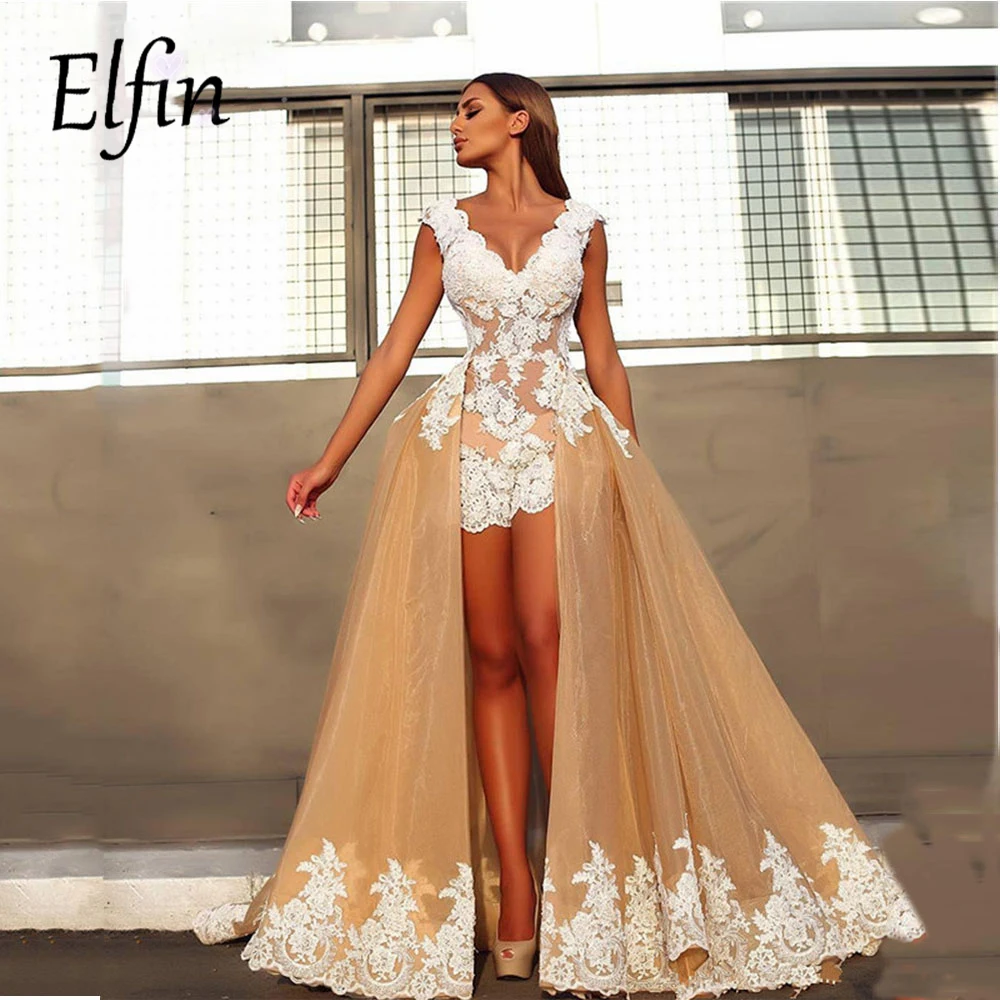 

Мини-платье из органзы со съемным шлейфом и V-образным вырезом