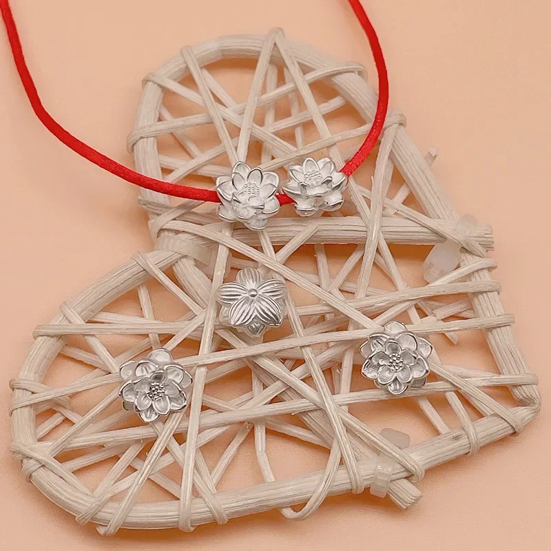 S999 Серебряный цветок лотоса Горизонтальный бисер 3D Жесткий серебряный Ручная