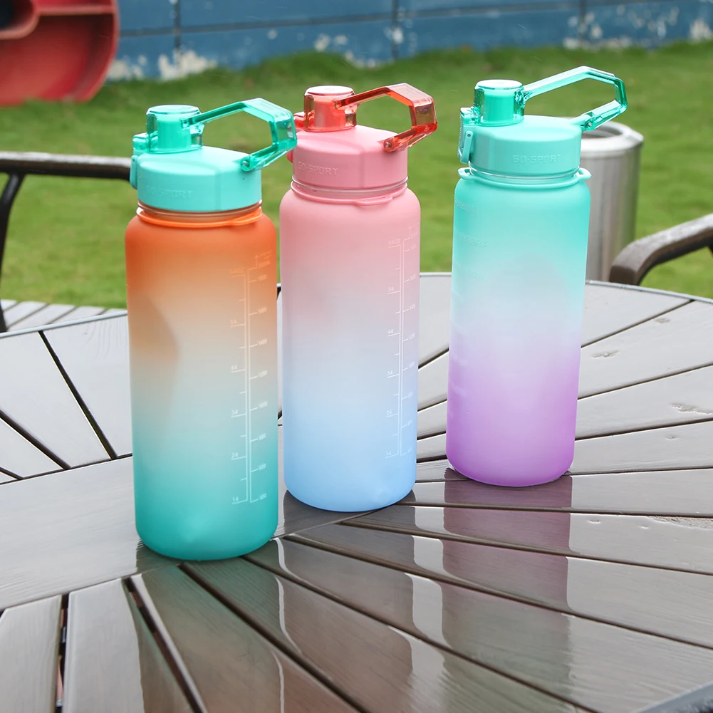 

2L Water Bottle with Straw Portable Sports Kettle with Time Marker Climbing Bicycle Gym Sports Drinking Cups BPA Free Kettle