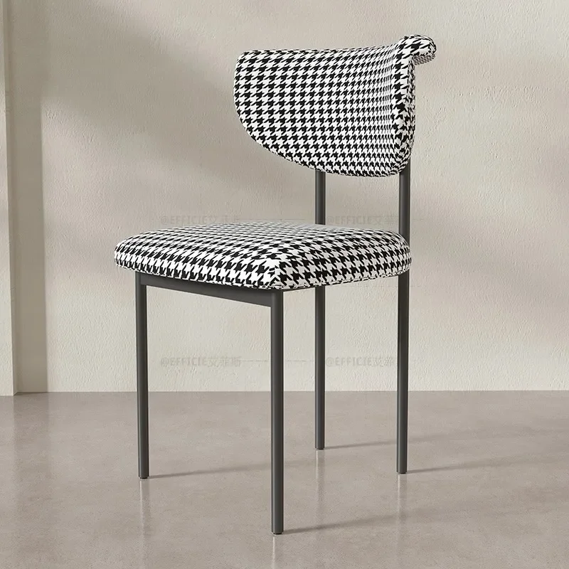 Изготовленный На Заказ обеденный стул в стиле французского кремового цвета