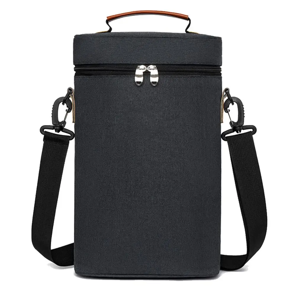 

Изолированная сумка-тоут для двух бутылок вина