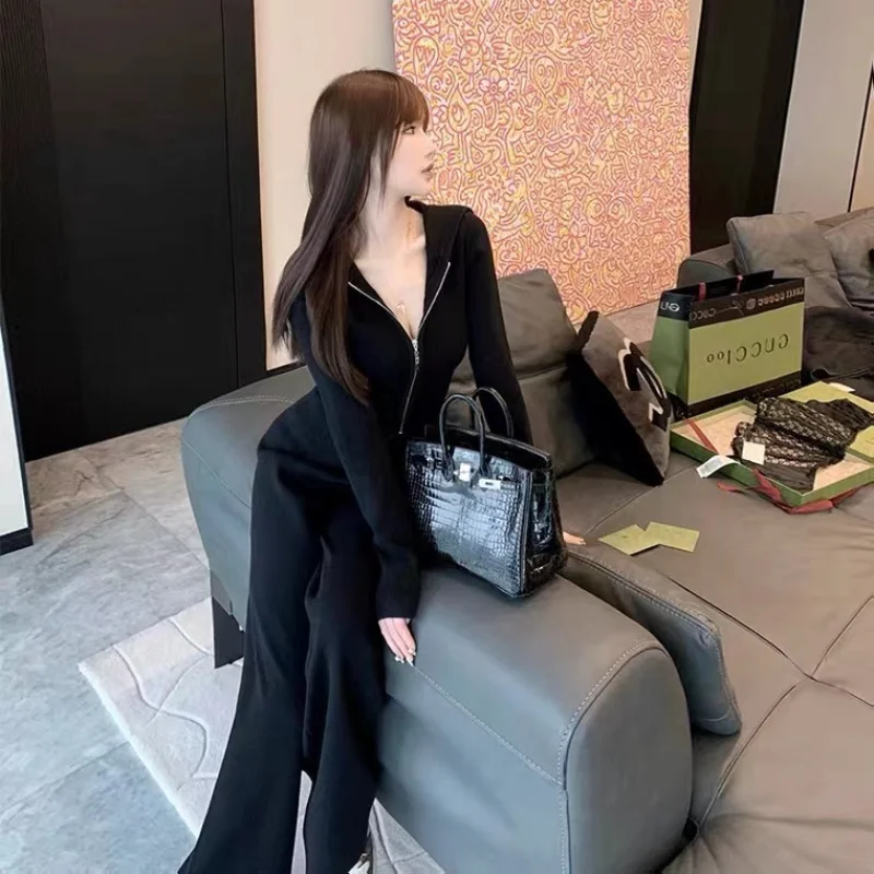 Женский спортивный костюм