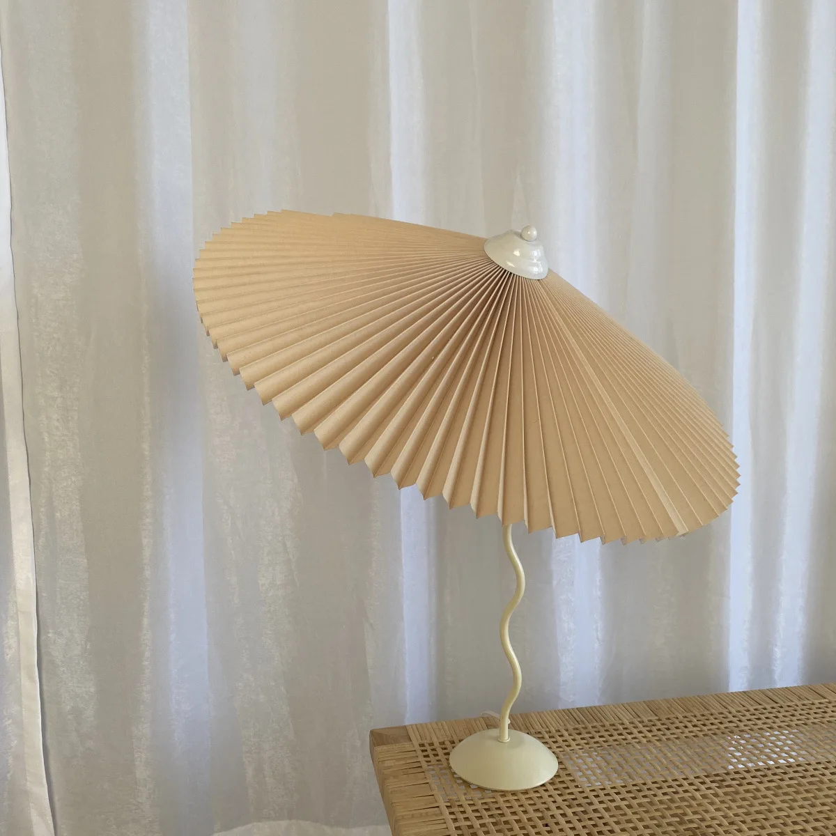 Pleated Umbrella Table Lamp Ins Swing Wrought Iron Master Bedroom Living Room Bedside Lamp E14 Lamp for Bedroom
