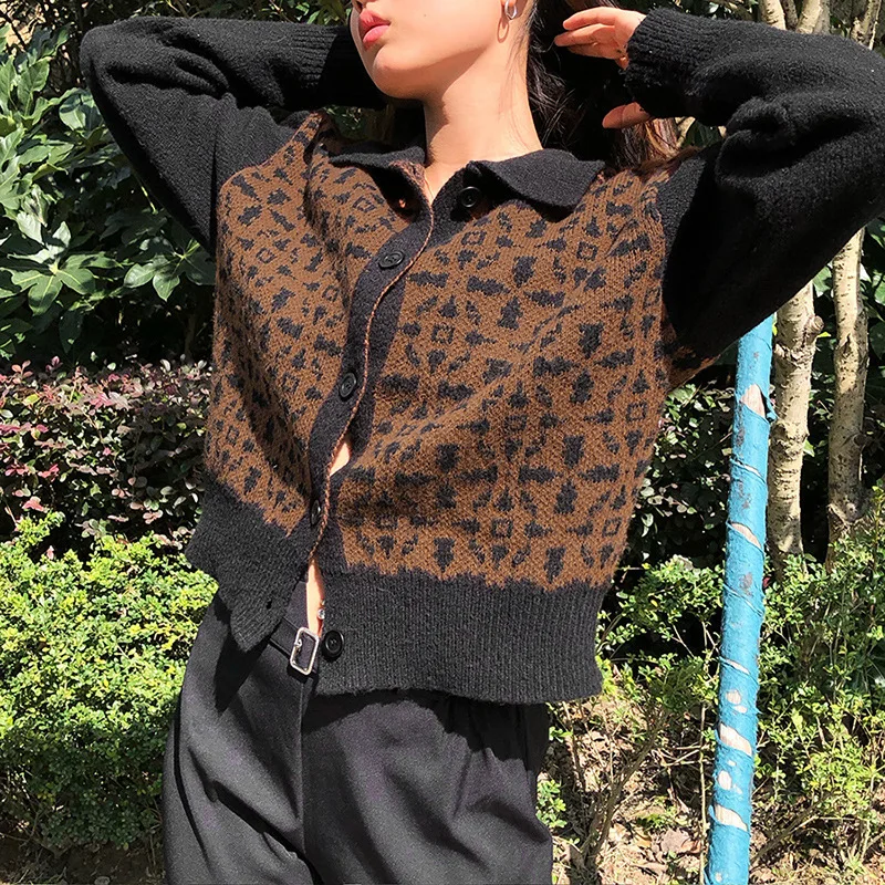 

Knitted Cardigan Women Fashion Leopard Cropped Sweater Korean Ladies Casual Cardigans Korean Mujer Kardigan Office Feminino 2021