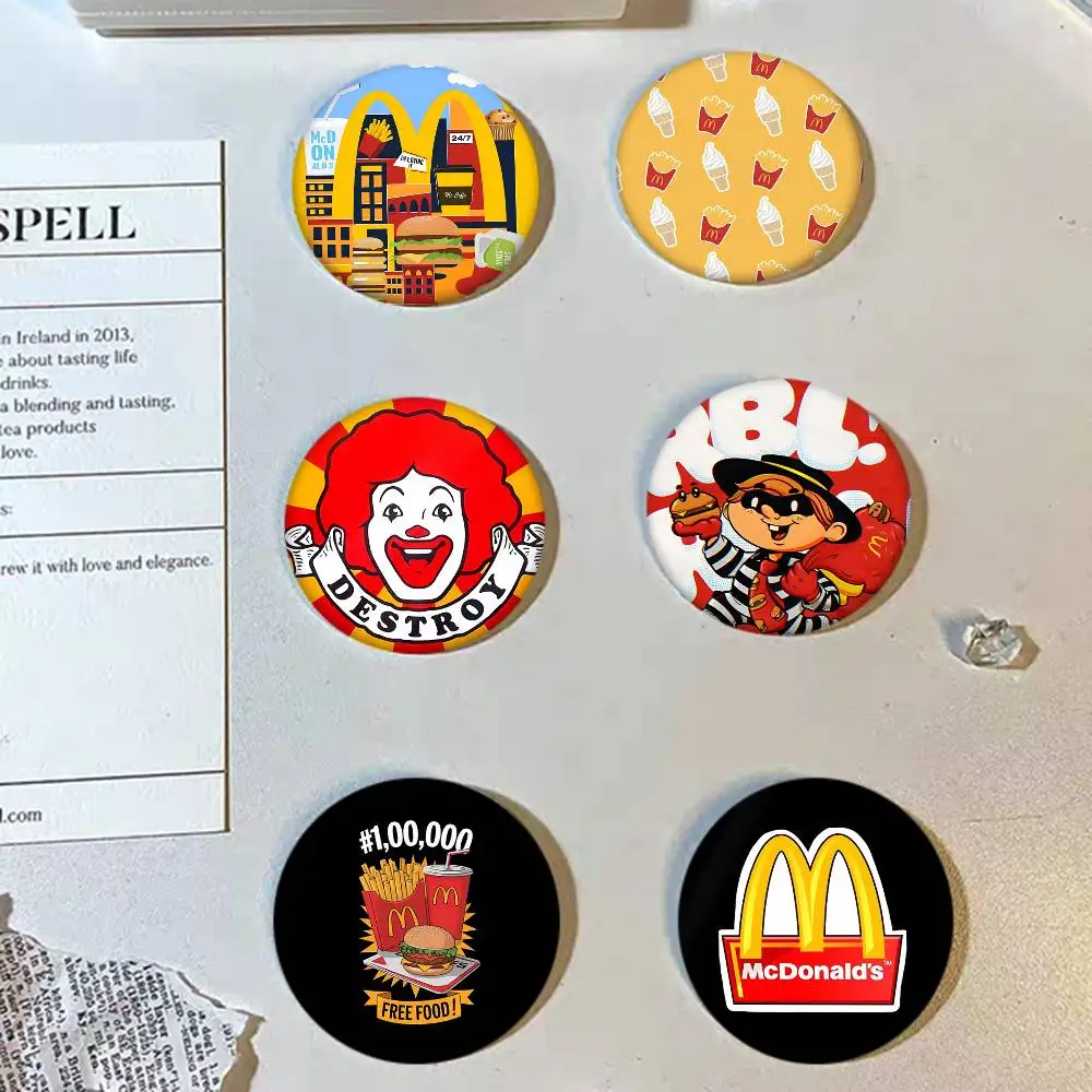 Фото Модный круглый значок с логотипом McDonald's, креативная брошь, аксессуар для одежды и рюкзаков, нагрудный значок №4