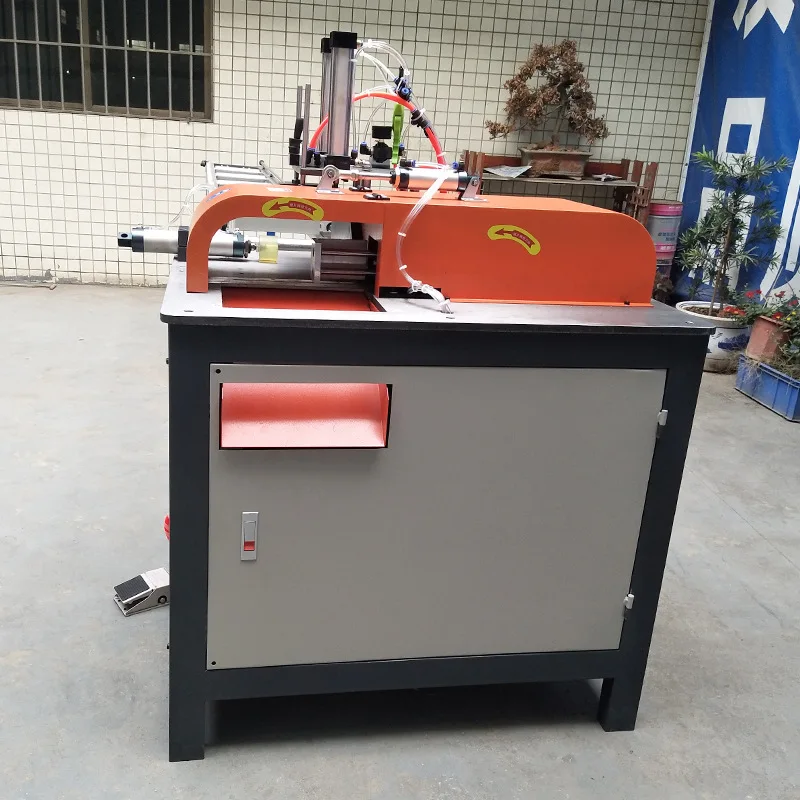 Высококачественная машина для резки алюминия Qingke 45 градусов