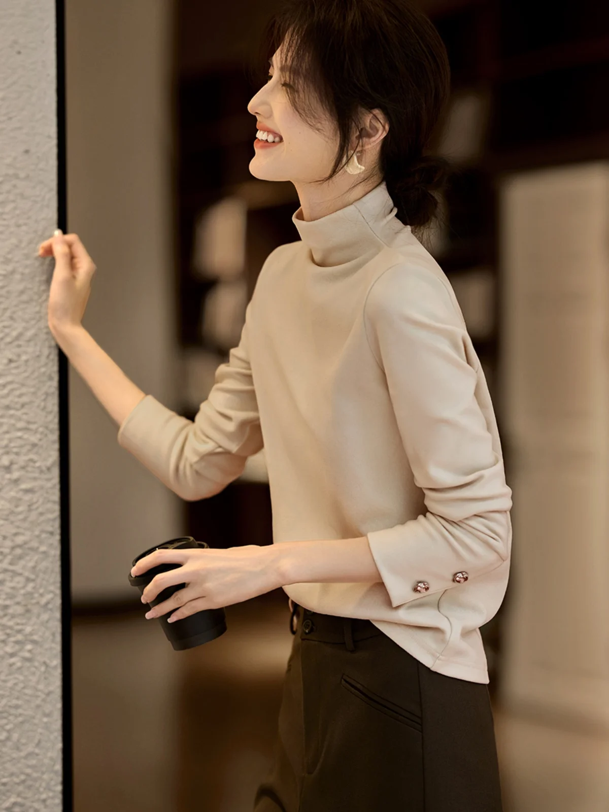 Xwi Xinwei кремово-белая универсальная нижняя рубашка Dralon женская осенне-зимняя с