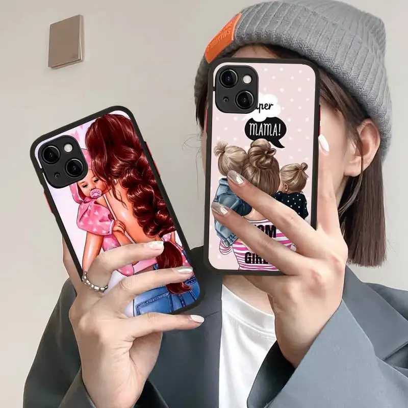 

Black Brown Hair Baby Mom Girl Son Phone Case for iPhone 14 11 12 13 Mini Pro Max 8 7 Plus X XR XS MAX Translucent Matte Cover