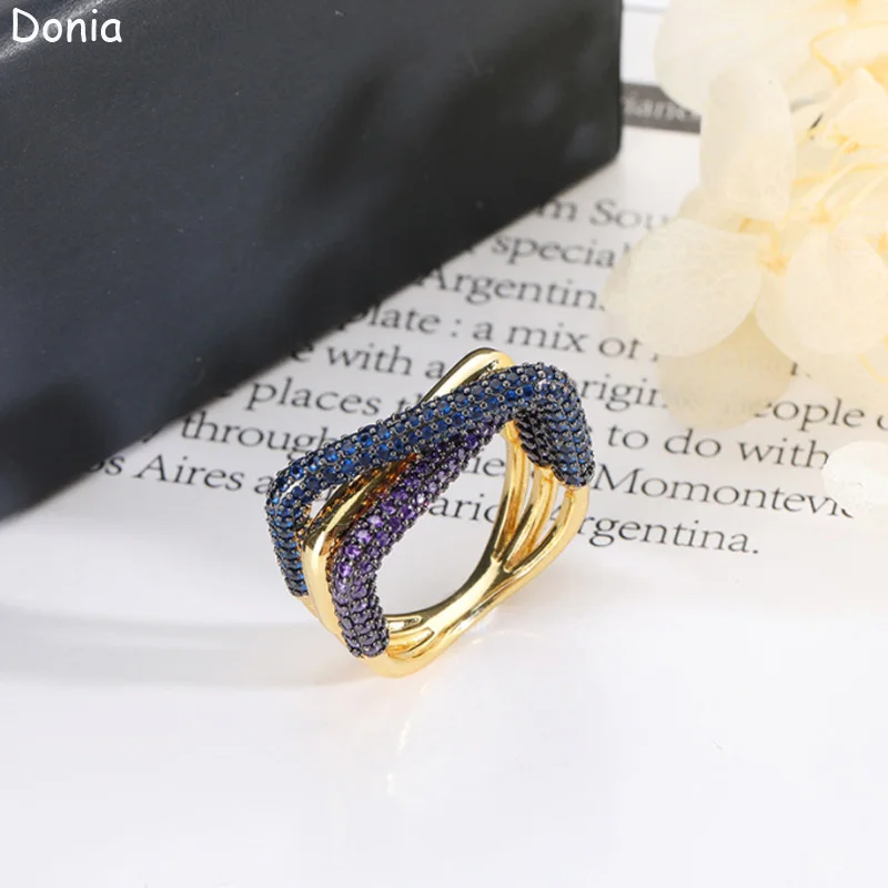 

Женское кольцо в европейском и американском стиле, маленькое квадратное кольцо с пряжкой, ювелирное изделие из меди с микро цирконием AAA, роскошное геометрическое кольцо
