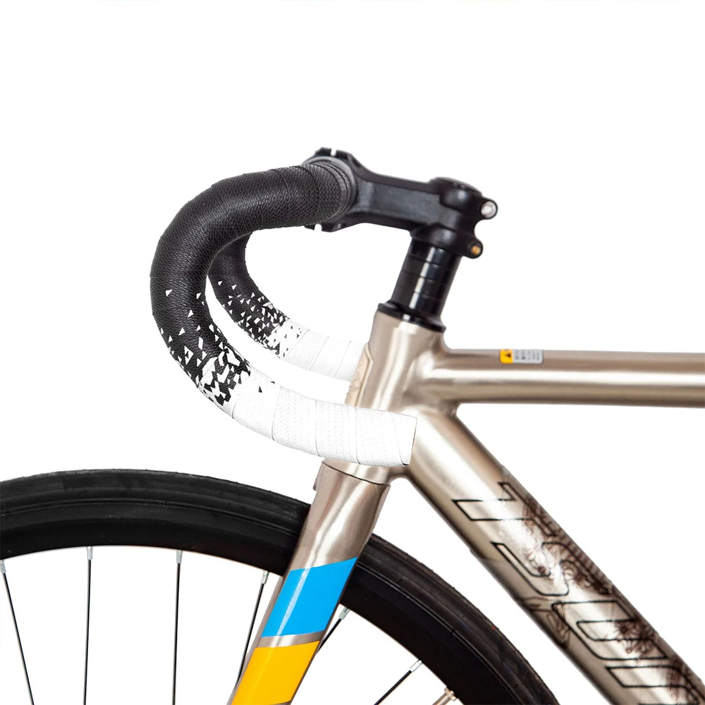 

Road Bike Handlebar Tape with Handle Plug Bicycle Creative Handlebar Tape Bike Accessories Bicycle Carbon Pattern Handlebar Tape