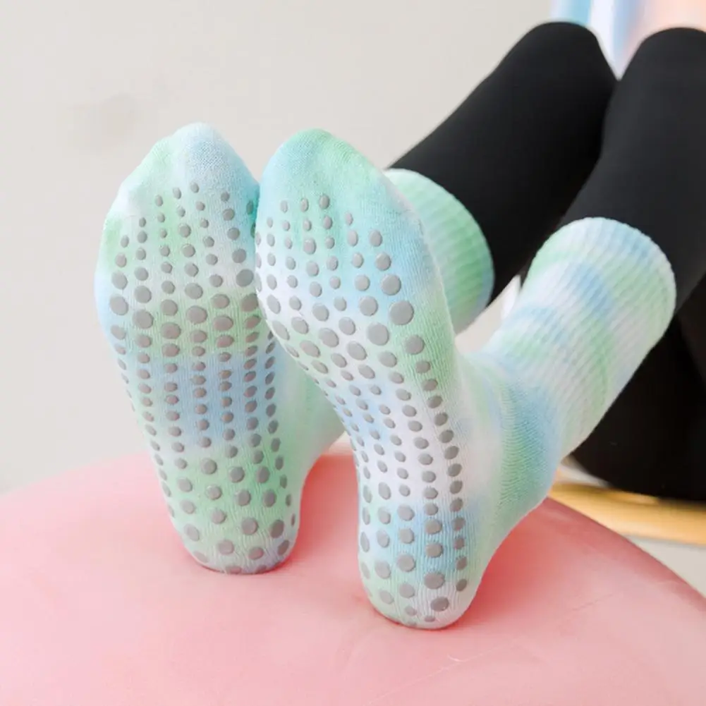 

1 Pair Yoga Socks with Non-slip Dots Breathable Sweat Absorption Stretch Elastic Pilates Trampoline Socks for Women