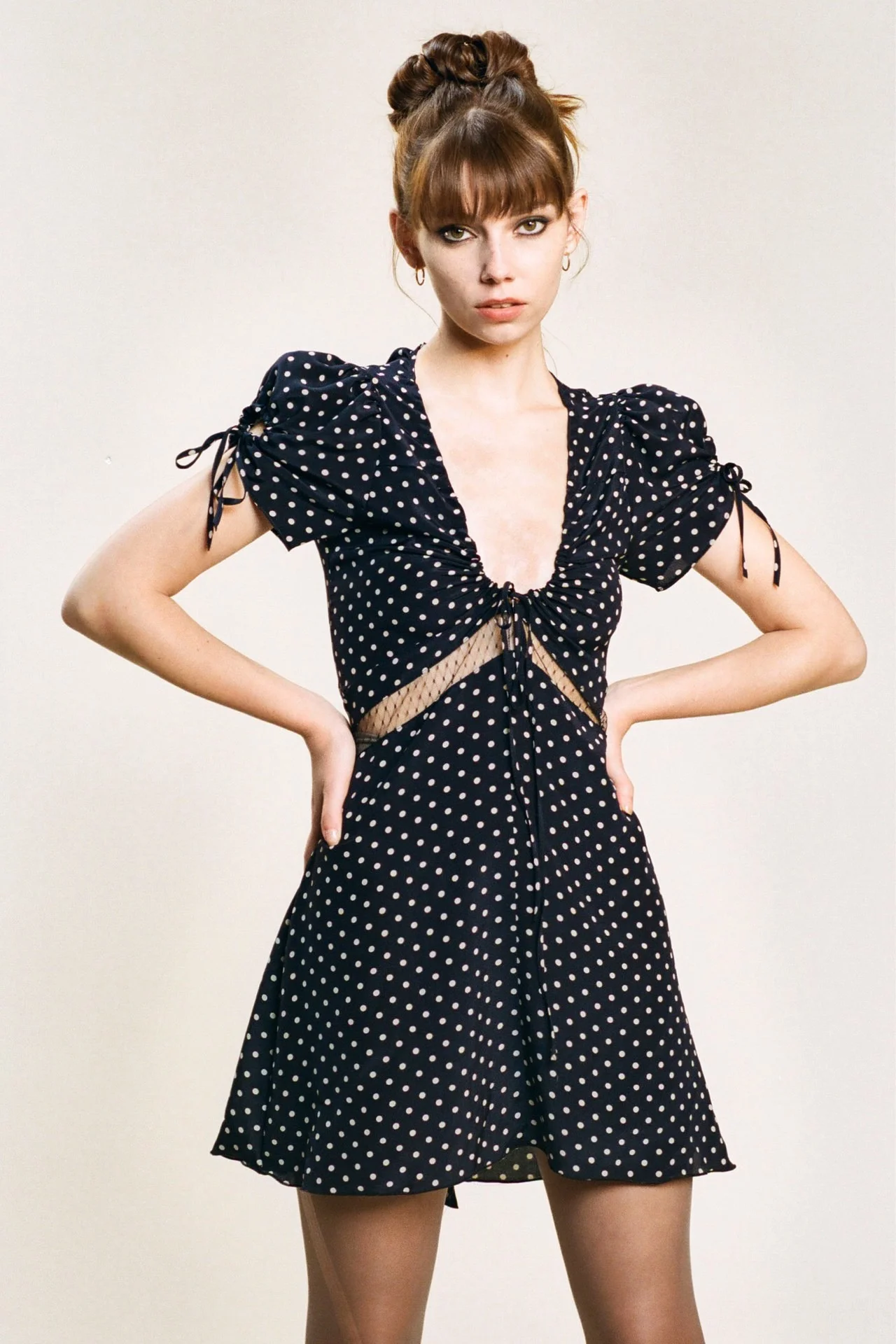 Women V-Neck Hollow Out Lace Stitching Polka Dot Print 100% Silk Short Sleeve Mini Dress