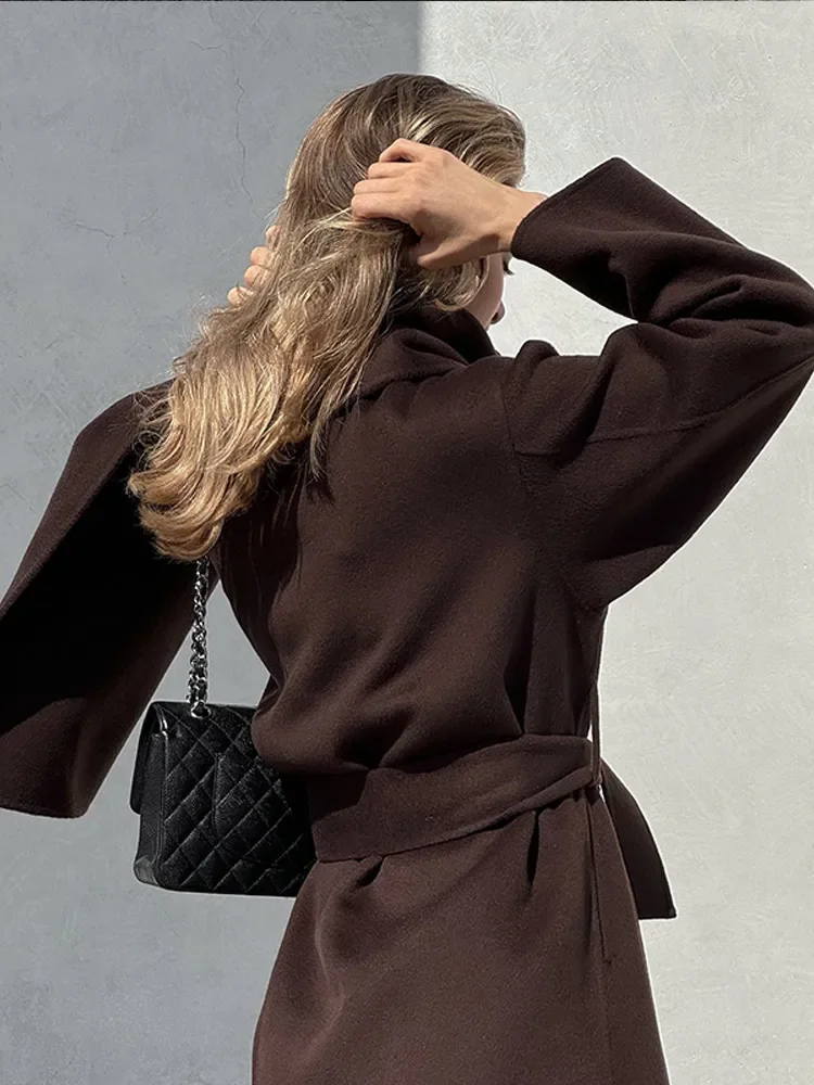 2024 винтажное коричневое женское пальто с шарфом и воротником поясом модная