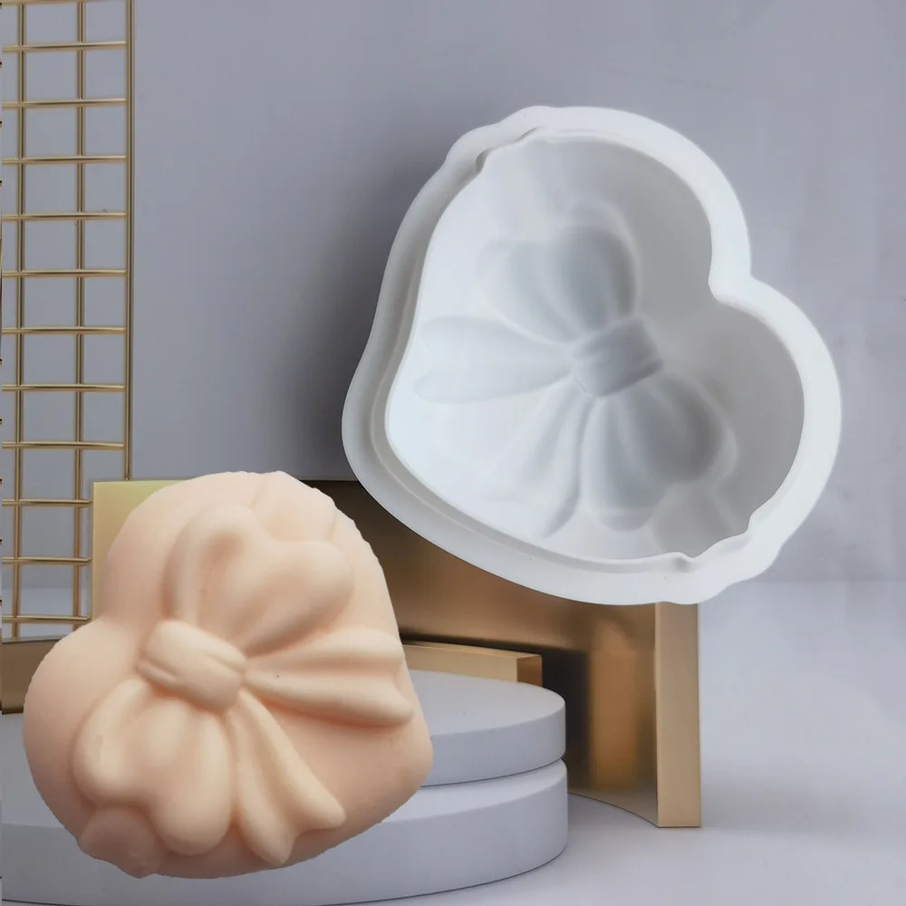 

Love Heart Shaped Silicone Baking Pan for Pastry Mousse Cake Mold French Dessert Baking Forms for Wedding Valentine's Day Party