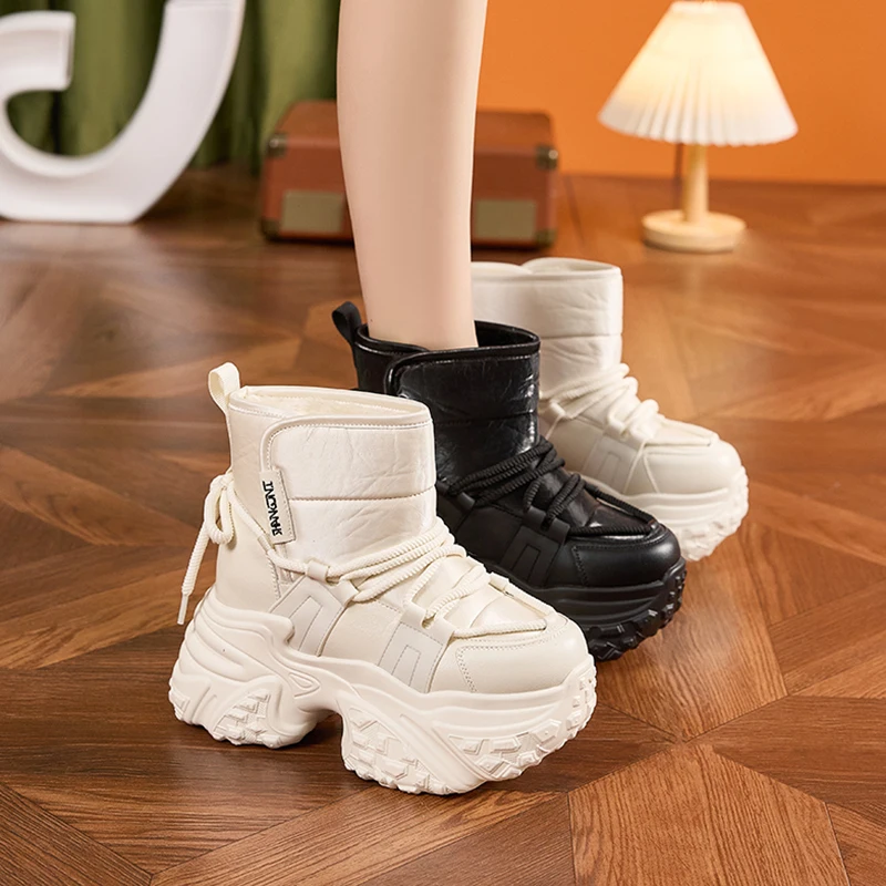 Женские зимние ботинки на высокой платформе