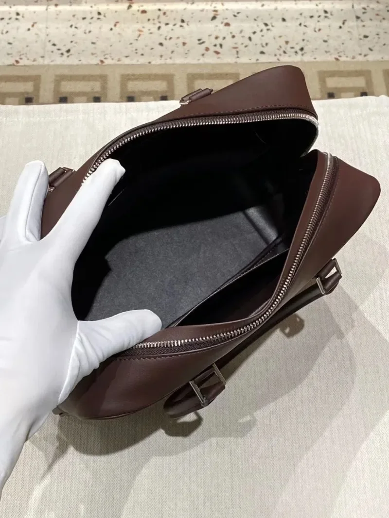 Маленькая сумка из воловьей кожи с пальмовым узором