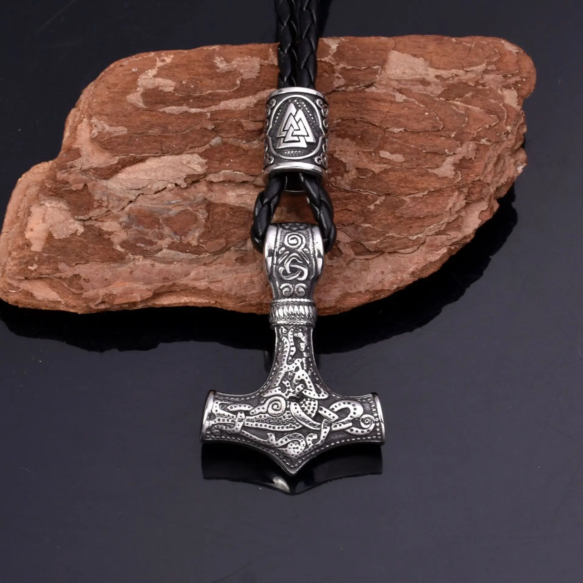 

Norse Vikings Thor's Hammer Scandinavian Rune Amulet Necklace Stainless Steel Chain Anchor Pendant Male Jewelry